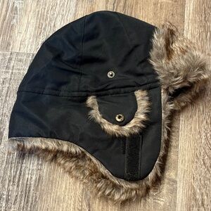 Kids Fur-Lined Trapper Hat (black)